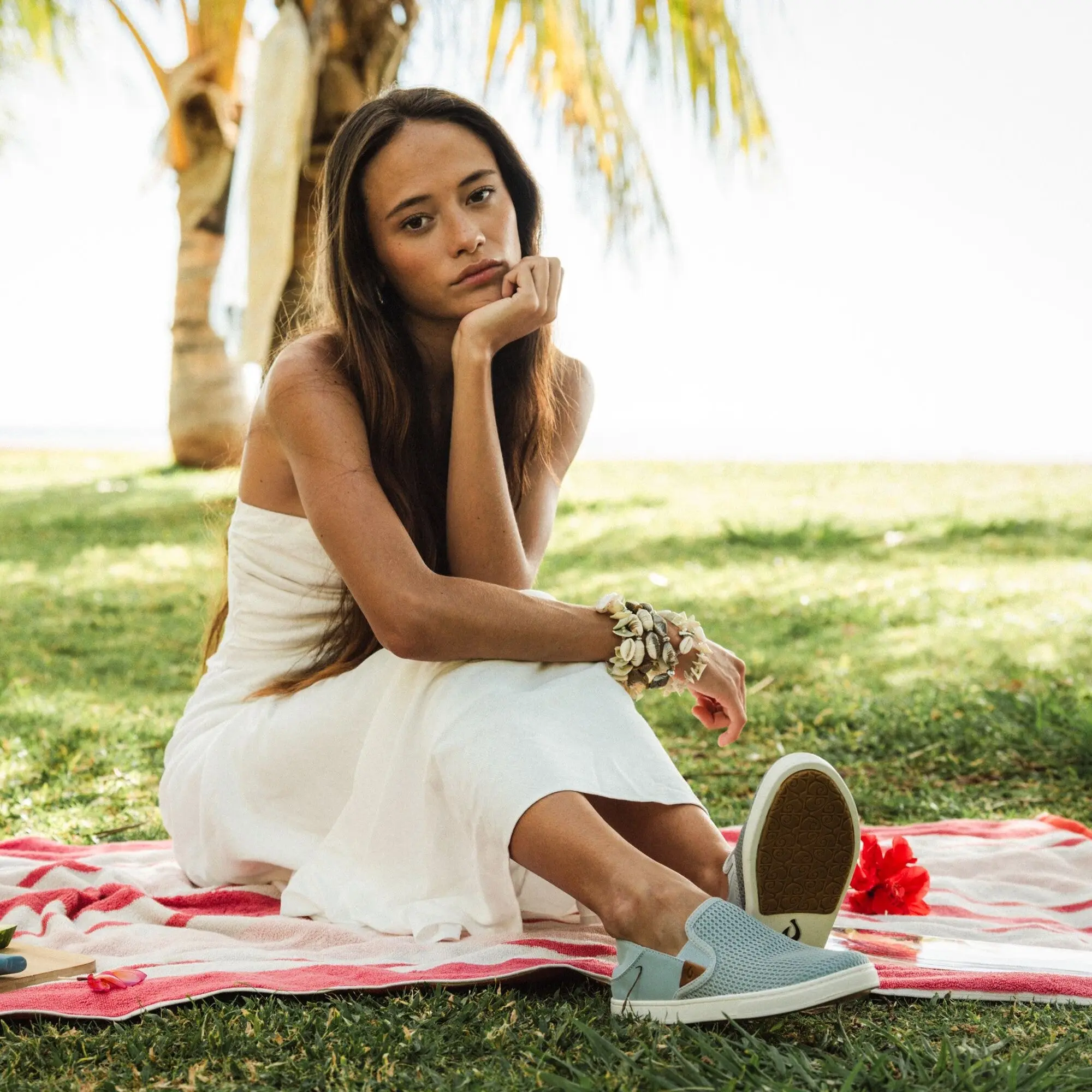 OluKai Pehuea - Pale Grey - Image 4