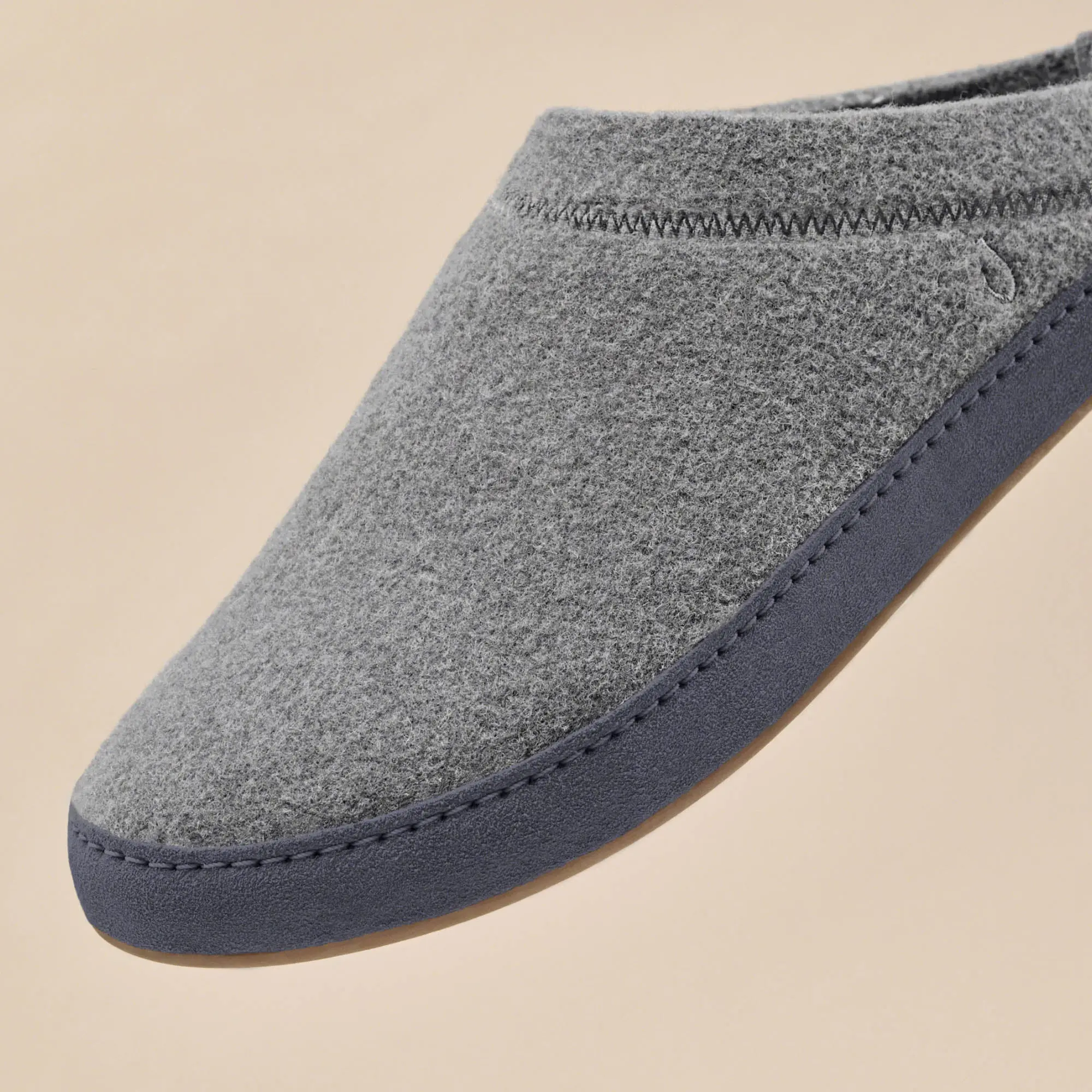 H mani Hulu Men's Wool Mule Slippers - Graphite / Trench Blue - Image 3