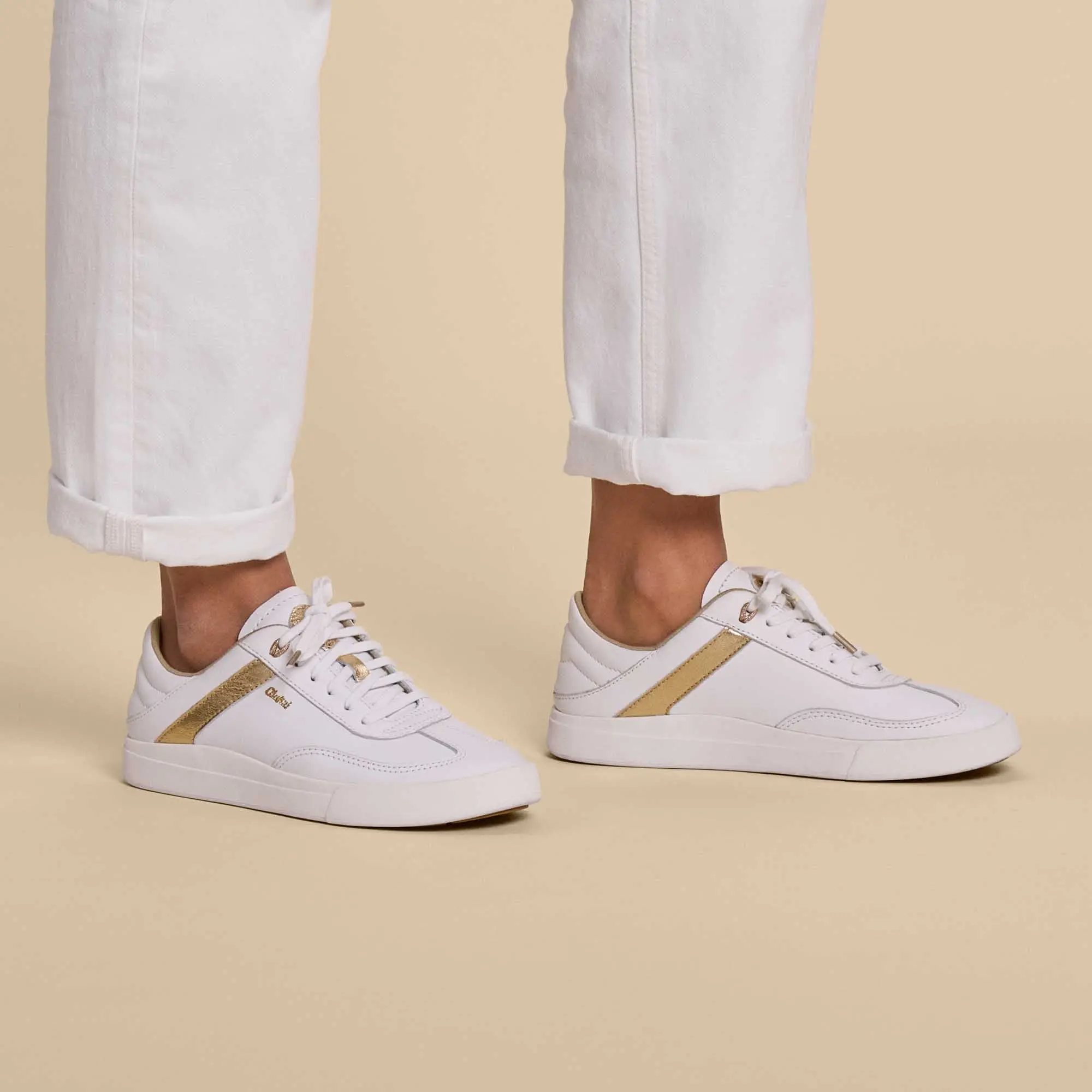 Ha 'upu Women's Leather Sneakers - White - Image 3