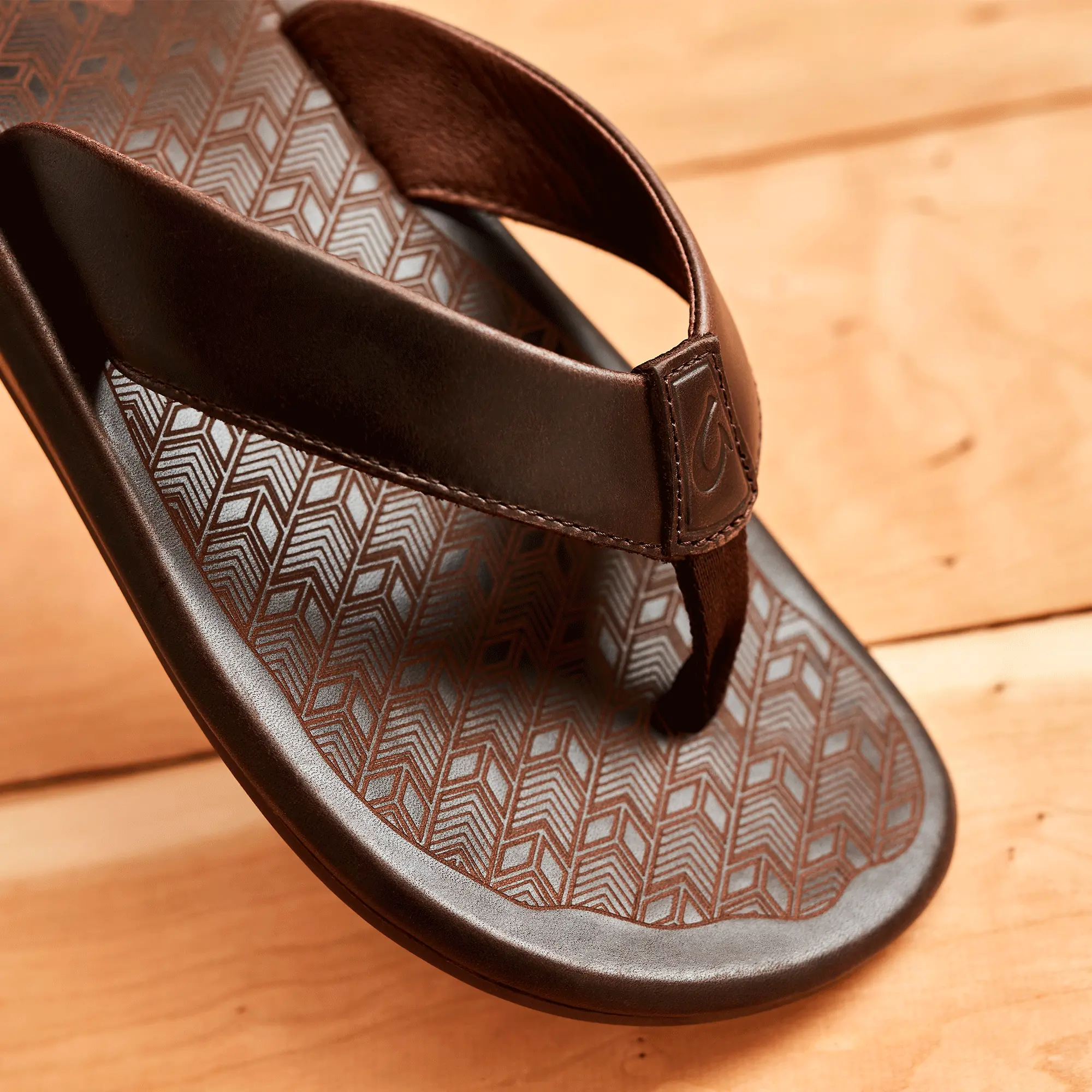 'Ilikai Men's Leather Beach Sandals - Dark Wood - Image 3