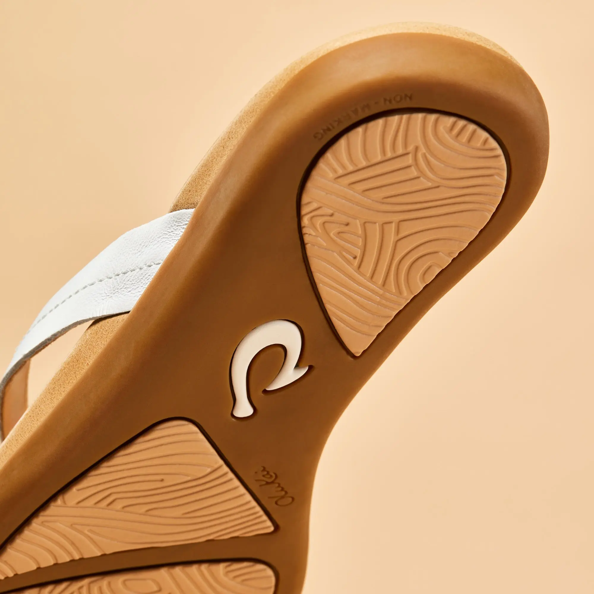 Honu Women's Leather Sandals - Bright White / Golden Sand - Image 7